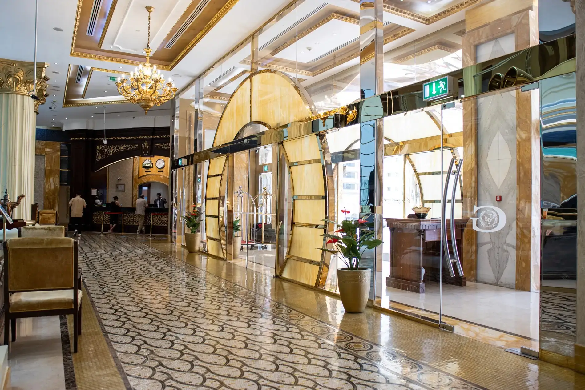 Grand Excelsior-facilities